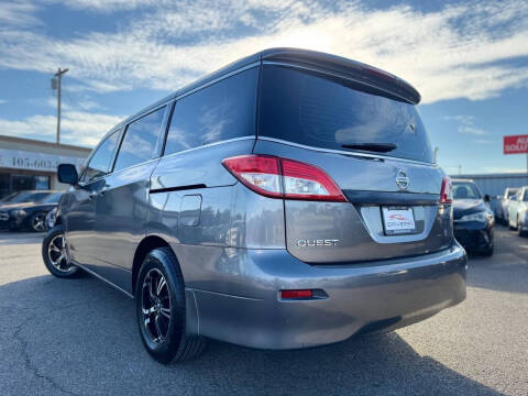 2015 Nissan Quest