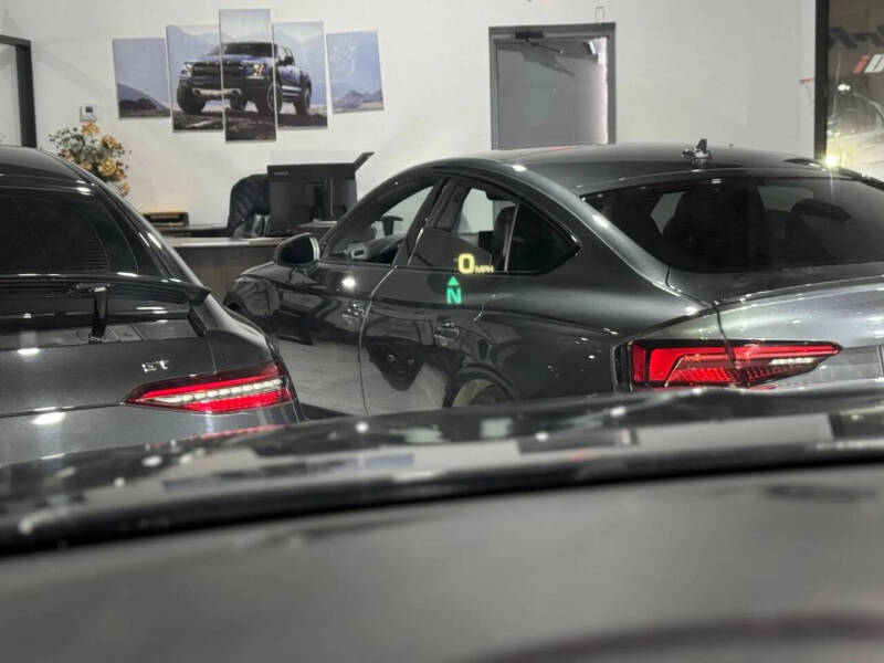 2019 Cadillac Escalade ESV Premium Luxury