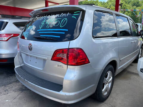 2009 Volkswagen Routan SEL Premium