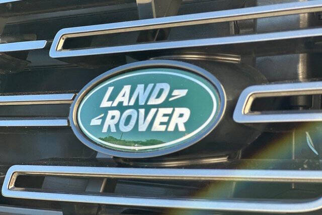 2025 Land Rover Range Rover P400 SE LWB