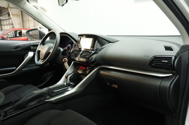 2025 Mitsubishi Eclipse Cross ES