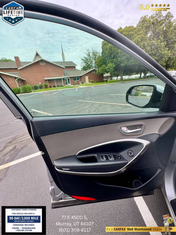 2017 Hyundai Santa Fe SE