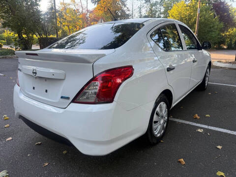 2015 Nissan Versa 1.6 S Plus