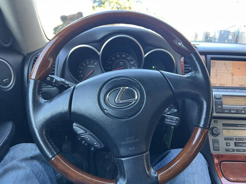 2004 Lexus SC 430