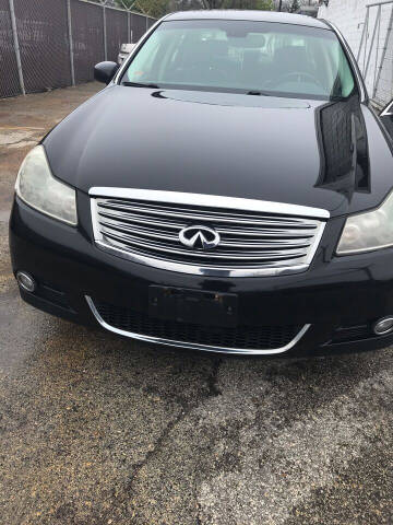 2010 Infiniti M35 for sale at Square Business Automotive in Milwaukee WI