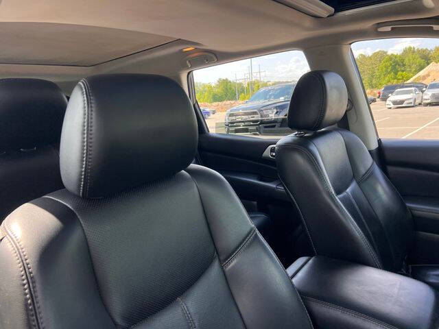 2017 Nissan Pathfinder Platinum