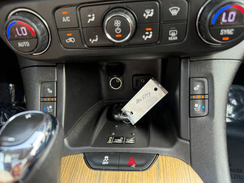 2017 GMC Acadia Denali