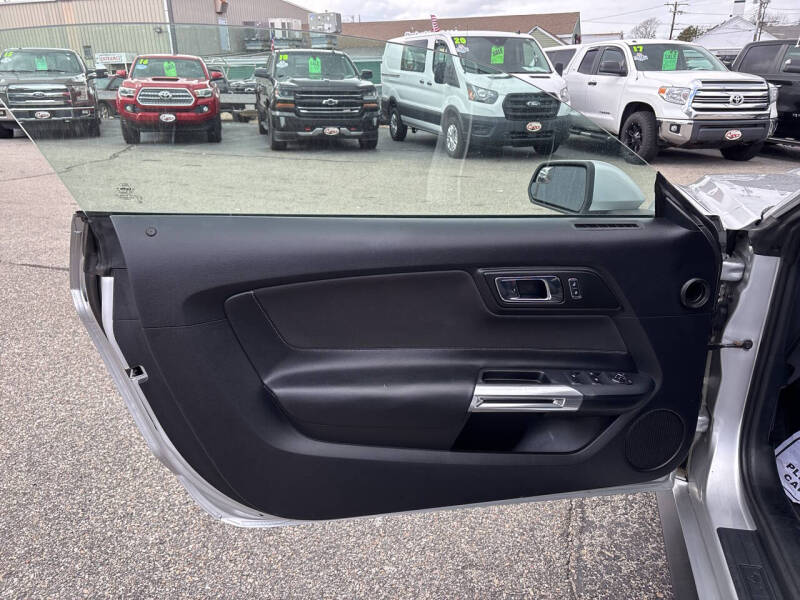 2015 Ford Mustang V6