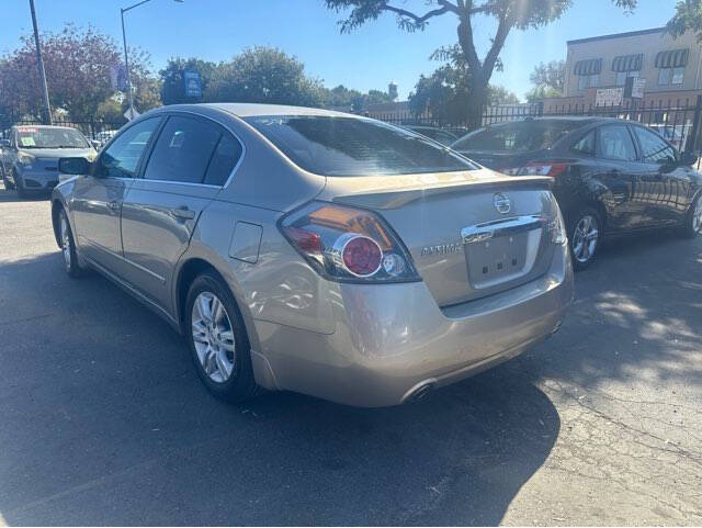 2012 Nissan Altima for sale at Tracy Auto Depot in Tracy, CA