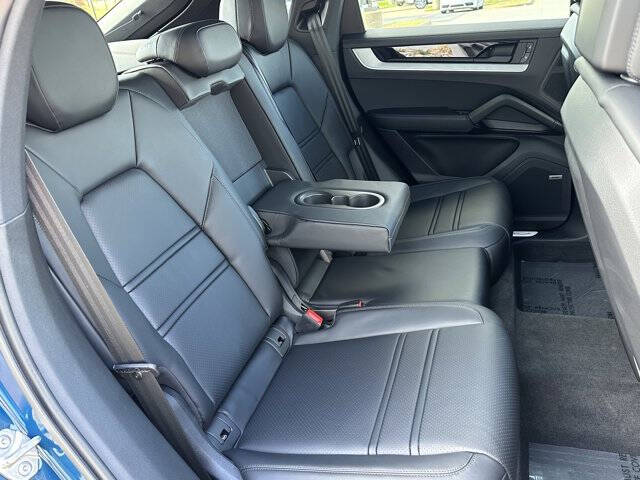 2024 Porsche Cayenne Coupe