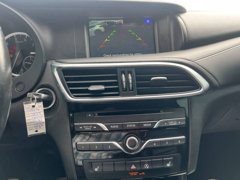 2017 Infiniti QX30