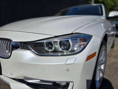 2012 BMW 3 Series 328i