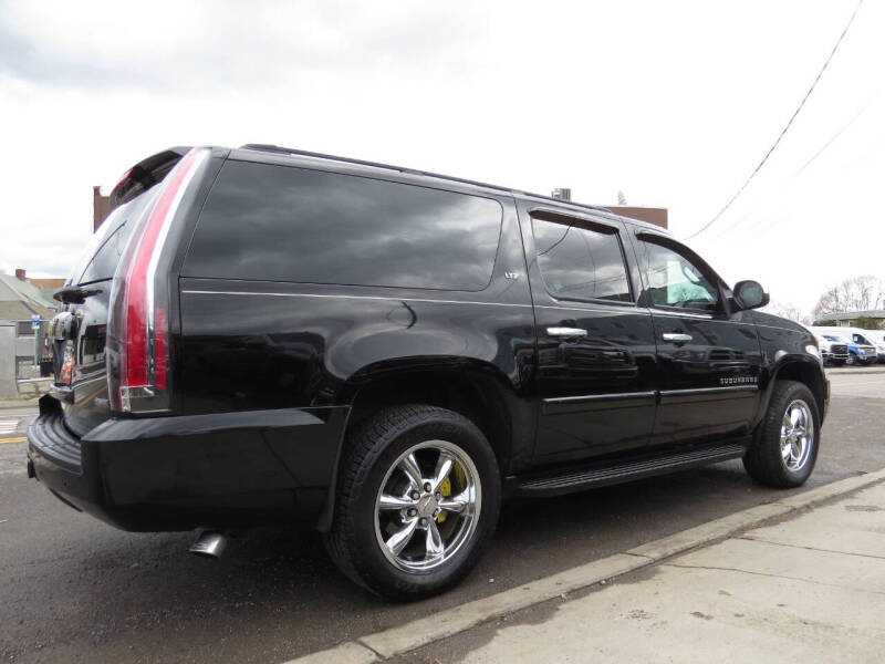 2008 Chevrolet Suburban LTZ