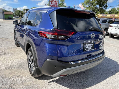 2022 Nissan Rogue SV