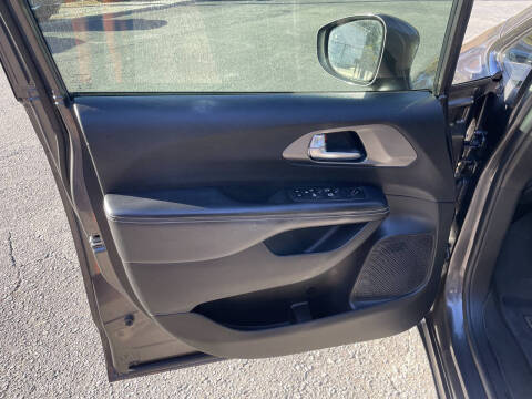 2020 Chrysler Pacifica Touring