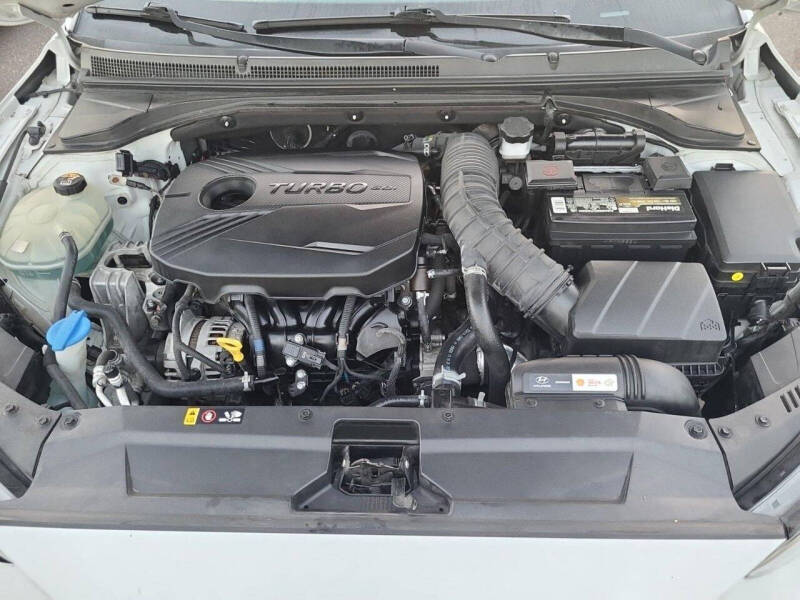 2020 Hyundai Veloster