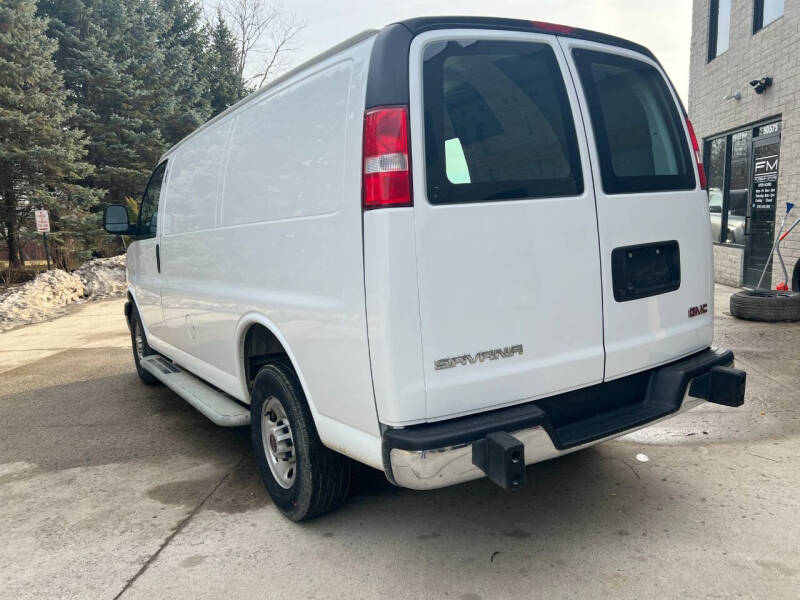 2024 GMC Savana 2500