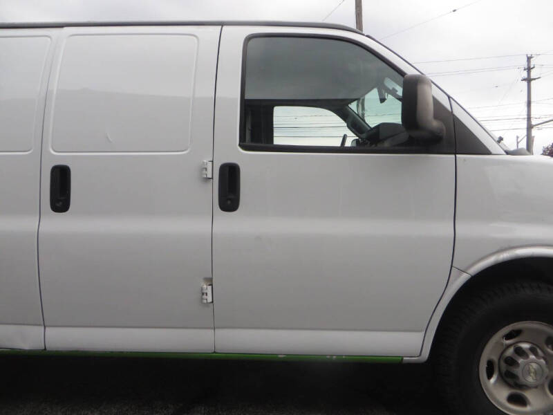 2021 Chevrolet Express 2500