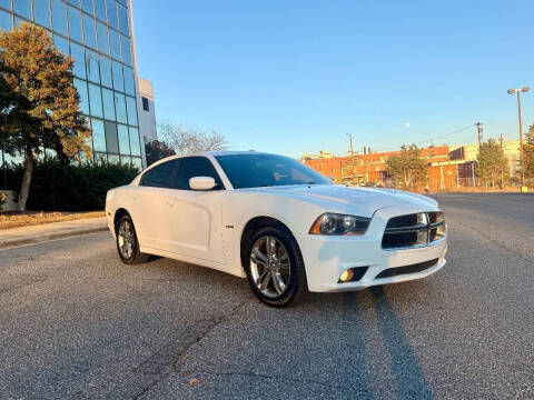 2014 Dodge Charger R/T Plus