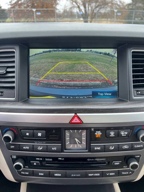 2016 Hyundai Genesis