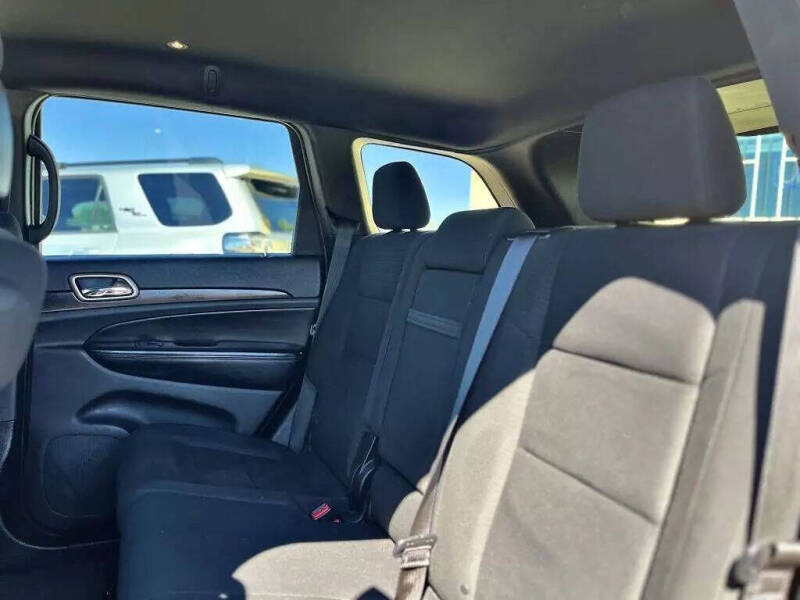 2017 Jeep Grand Cherokee Laredo