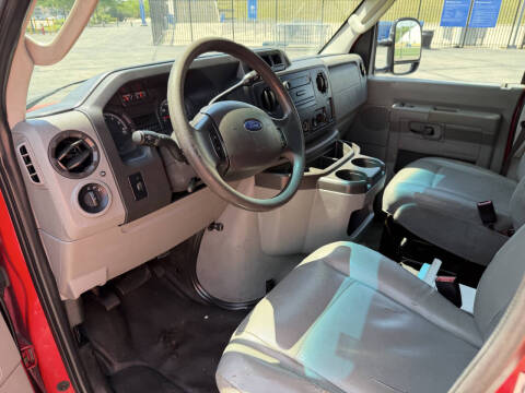 2013 Ford E-Series E-250