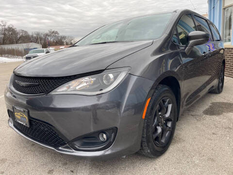 2020 Chrysler Pacifica Touring