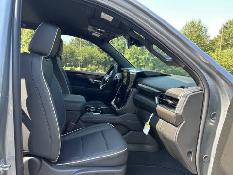 2025 GMC Yukon Elevation