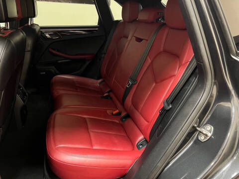 2018 Porsche Macan S