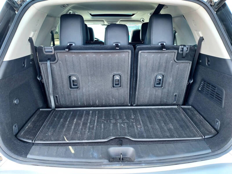 2024 Nissan Pathfinder Platinum