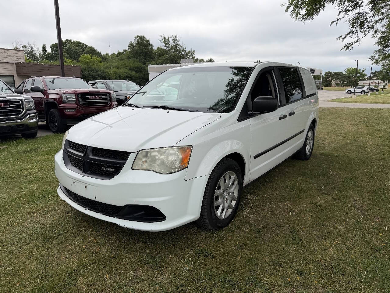 Bright White Clear Coat 2014 RAM C/V Van Front-Wheel Drive 6-Speed Automatic