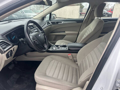 2018 Ford Fusion SE