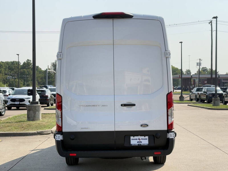 2025 Ford Transit 350