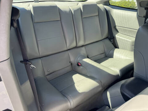 2007 Ford Mustang V6 Deluxe