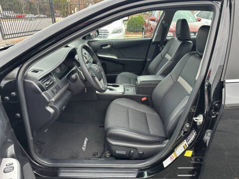 2014 Toyota Camry SE