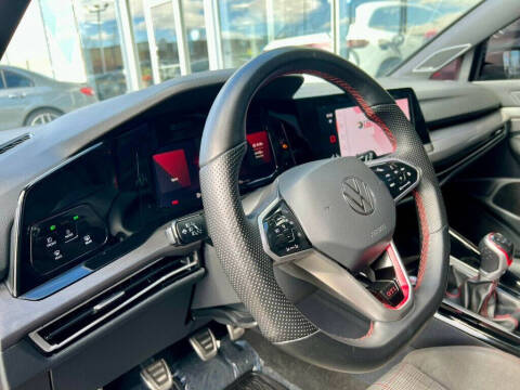 2024 Volkswagen Golf GTI 380 SE
