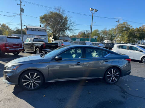 2020 Nissan Altima for sale at Aurora Auto Center Inc in Aurora IL