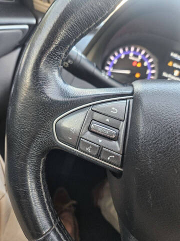 2015 Infiniti Q50 Premium