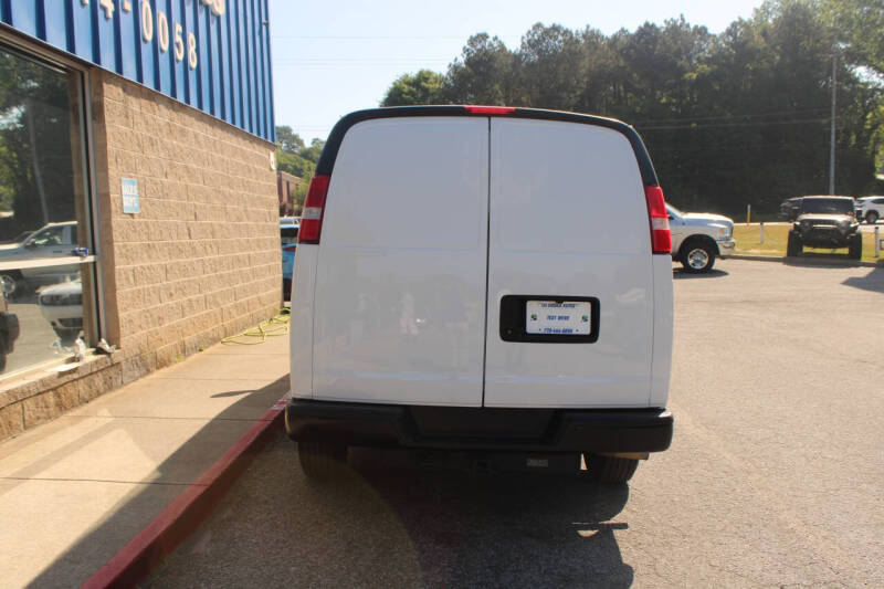 2022 Chevrolet Express 2500