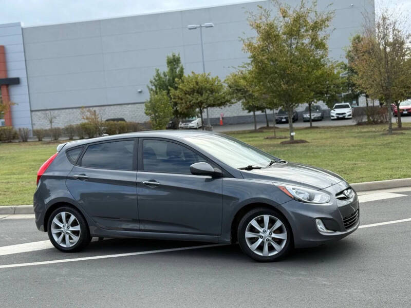 2012 Hyundai Accent SE