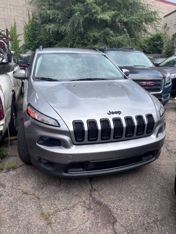 2014 Jeep Cherokee for sale at JP JR Auto Sales LLC in Cincinnati OH