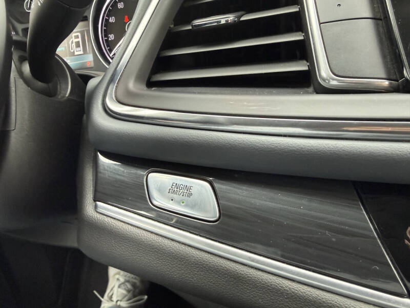 2019 Buick Enclave Essence