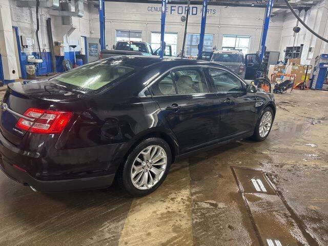 2019 Ford Taurus Limited