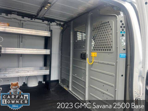 2023 GMC Savana 2500