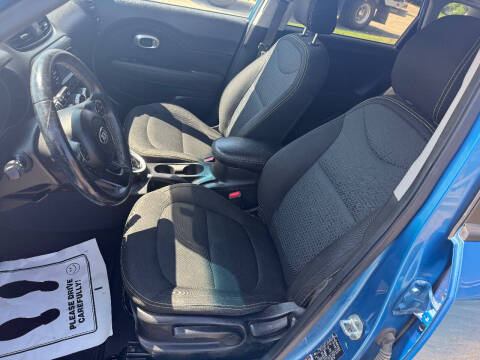 2016 Kia Soul +