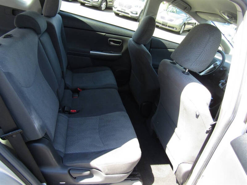 2012 Toyota Prius v Two