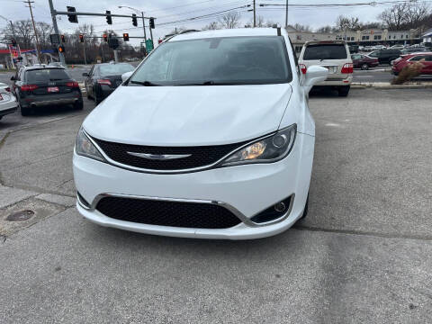2018 Chrysler Pacifica Touring L