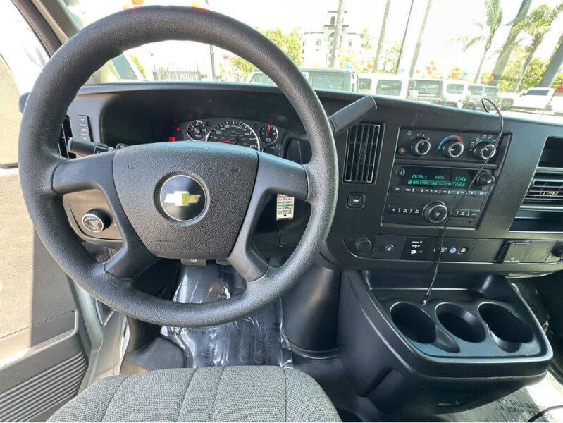 2021 Chevrolet Express 2500
