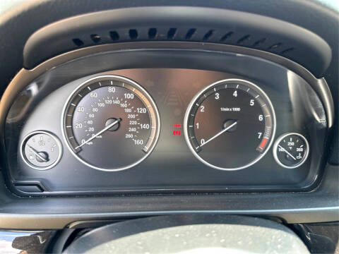 2012 BMW 5 Series 528i