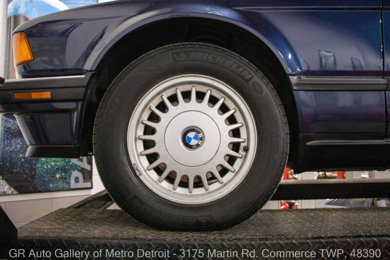 1990 BMW 7 Series 735i